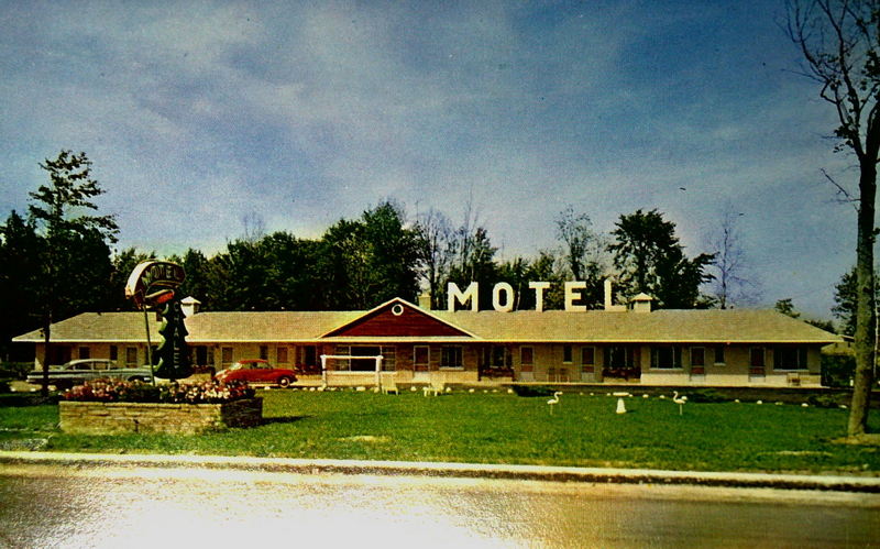 Chalet Motel - Postcard Photo